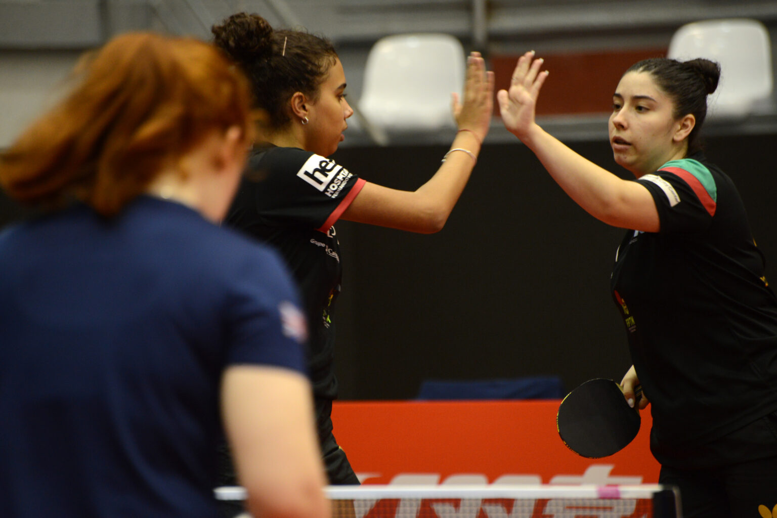 Portuguesas nos 'oitavos' em Gaia