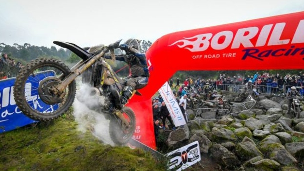 Ni Esteves termina carreira com uma vitória em Valongo