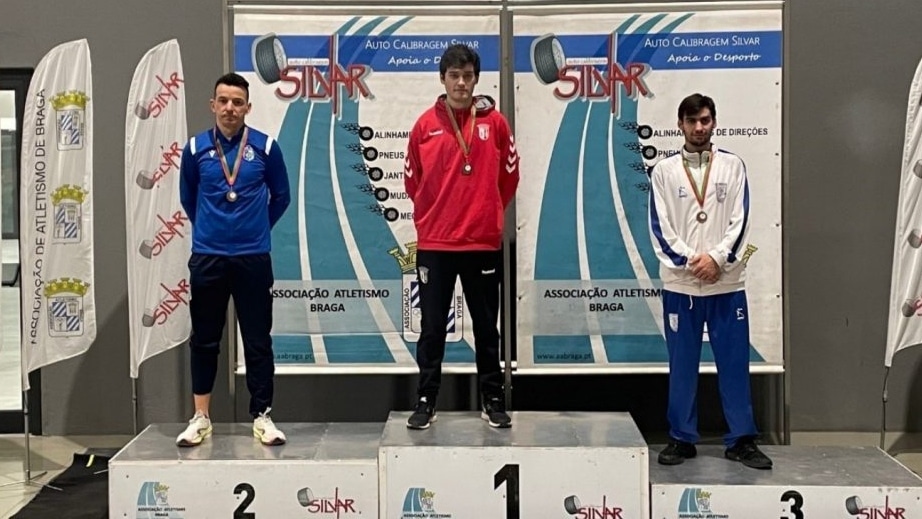 Bracarense João Oliveira bisa no ouro