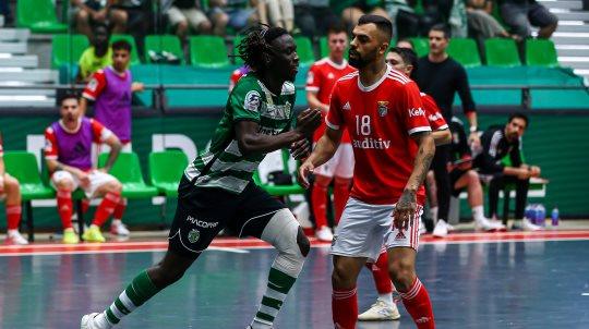 Sporting a um triunfo do tricampeonato