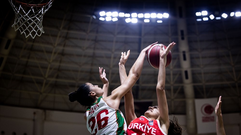 Seleção feminina sub-16 desce para a Divisão B