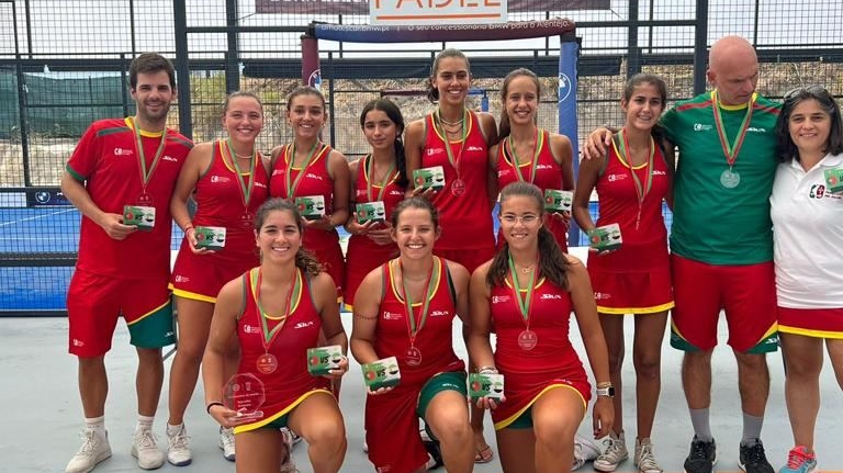 Seleção jovem feminina triunfa em Espanha