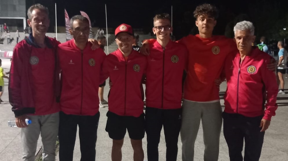 osé Cunha e Carlos Alves conquistaram o pódio da XIX Corrida Noturna de Vilagarcía, em Espanha, alcançando o 2.º e 3.º lugar, respetivamente.