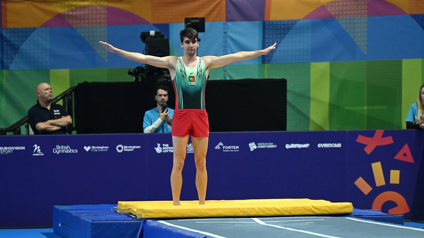 Vasco Peso conquista bronze em Tumbling