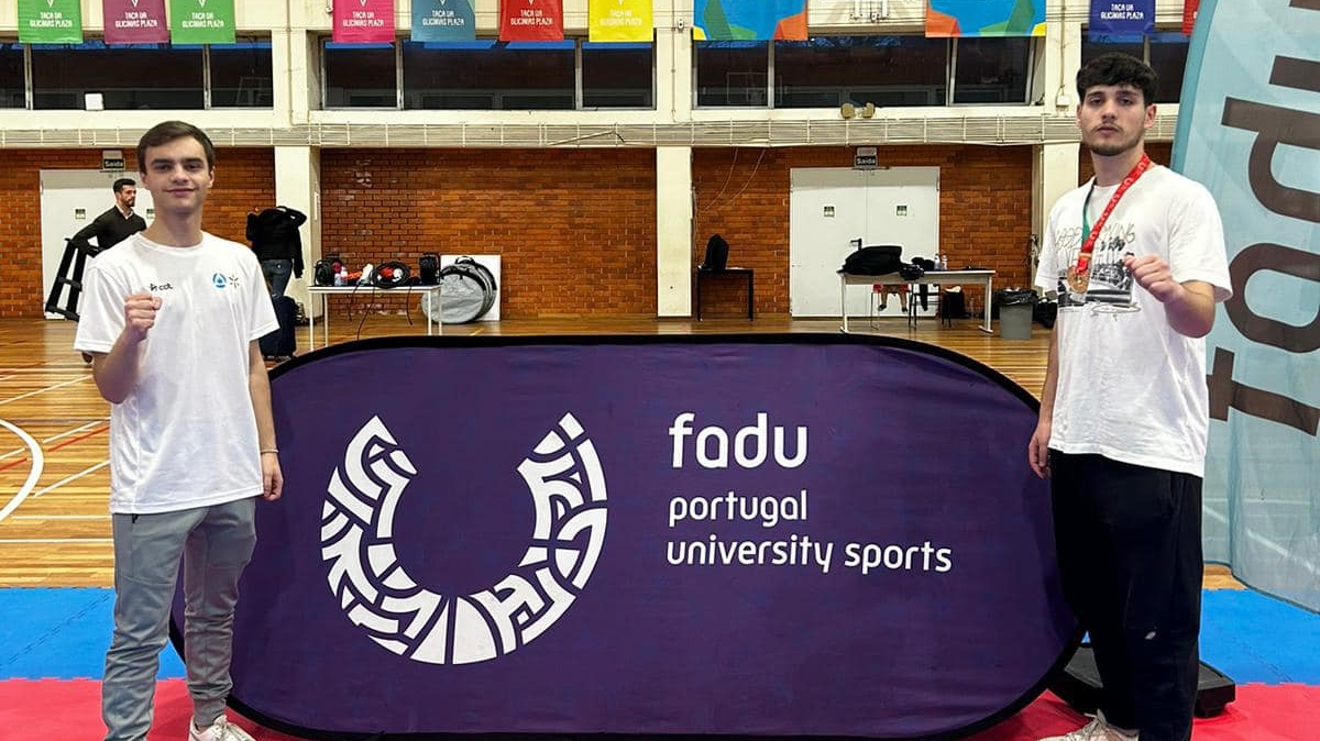 João Neiva campeão universitário de Karaté