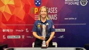 Vânia Franco conquista Taça de Pool Feminino
