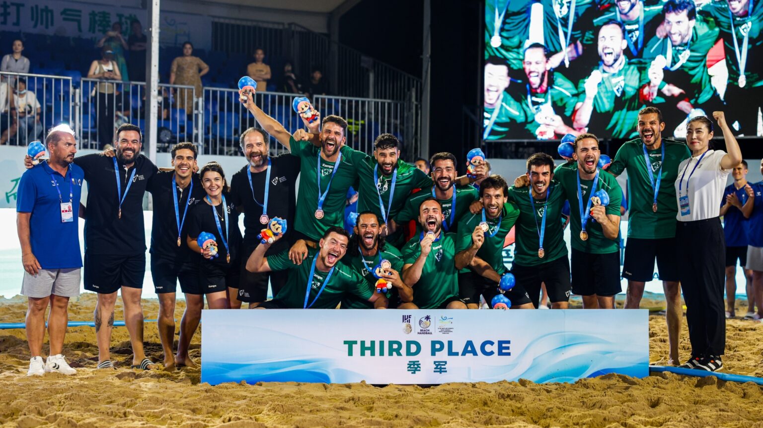 Bronze histórico no andebol de praia