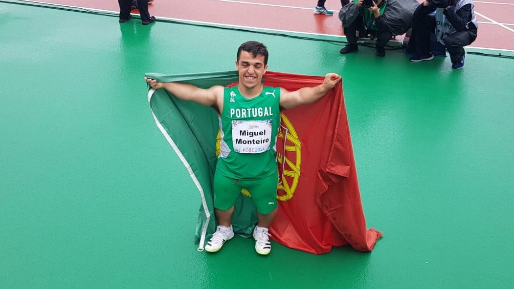 Miguel Monteiro conquista o ouro no lançamento do peso