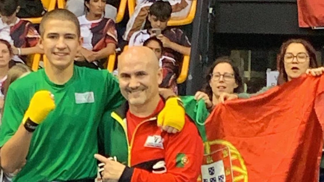 Ouro e duas pratas no Mundial de Kickboxing