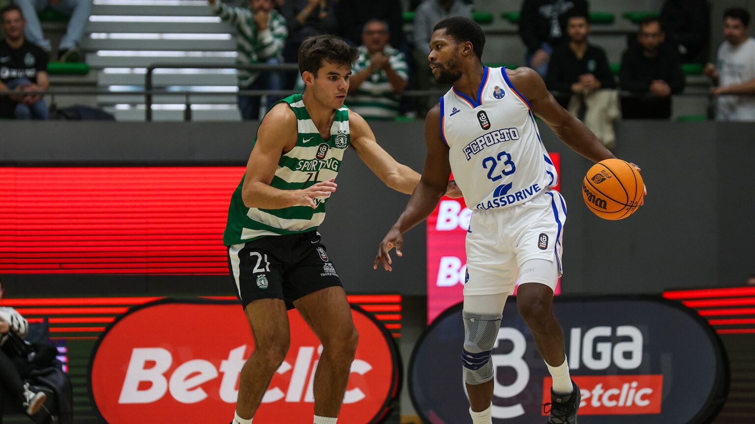 FC Porto leva a melhor no clássico com o Sporting