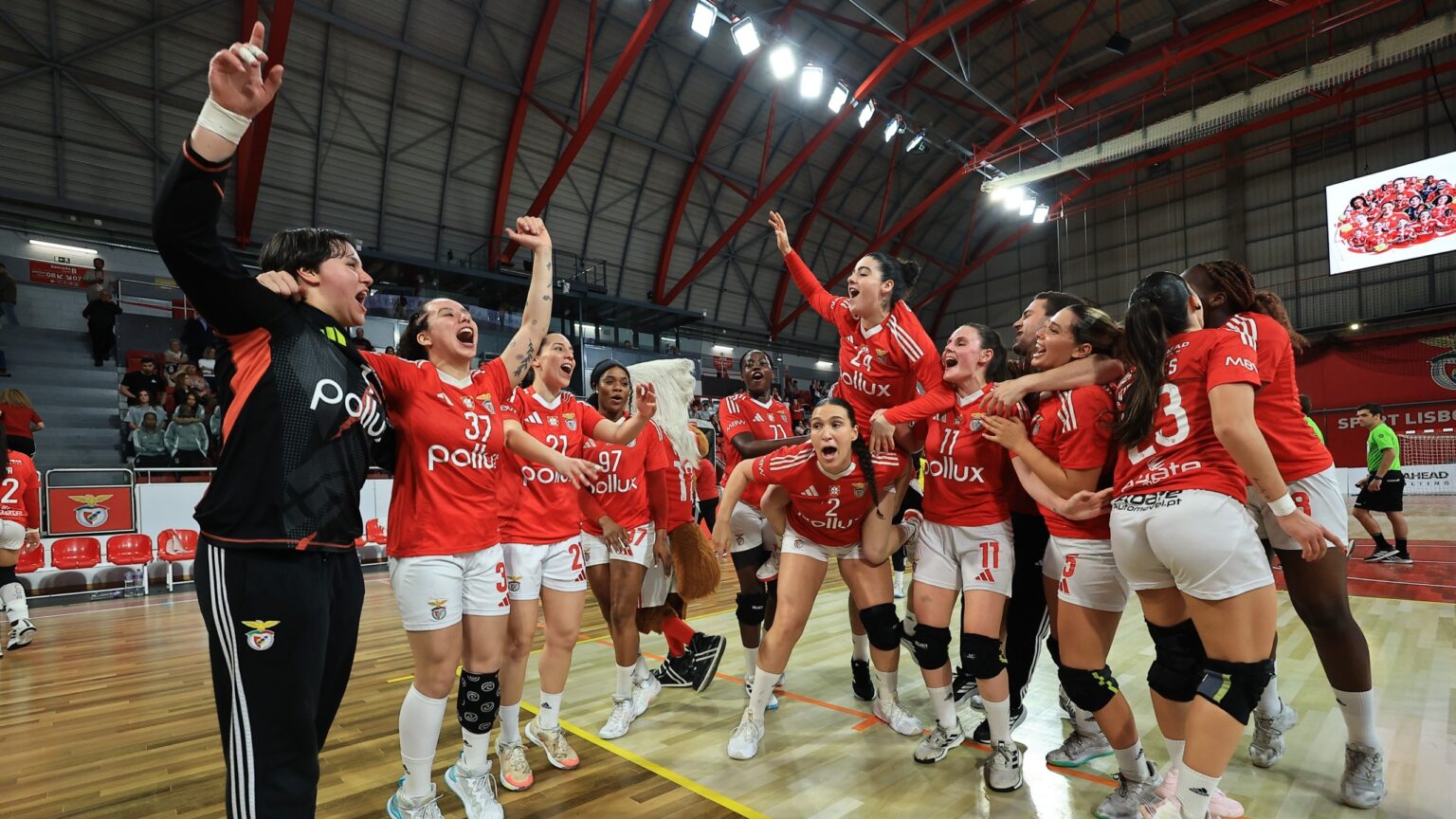 Benfica sagra-se tetracampeão nacional