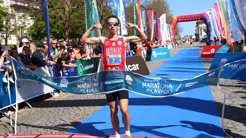 Bernardo Rocha e Estela Melo vencem Meia Maratona do Cávado
