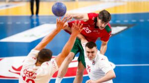 Sub-21 com pleno de triunfos avançam no Mundial