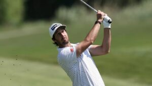 Tomás Melo Gouveia sobe 15 lugares no Raiffeisenbank Challenge