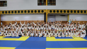 Escola de Judo Nuno Delgado ergue a Bandeira de Ouro da Ética