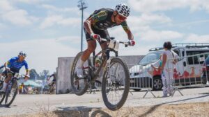 Roberto Ferreira conquista título nacional de XCC