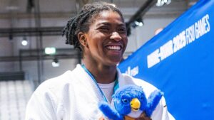 Taís Pina conquista bronze no judo nos Mundiais Universitários