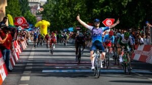 Gilmore vence em Viseu e Nych segue de amarelo