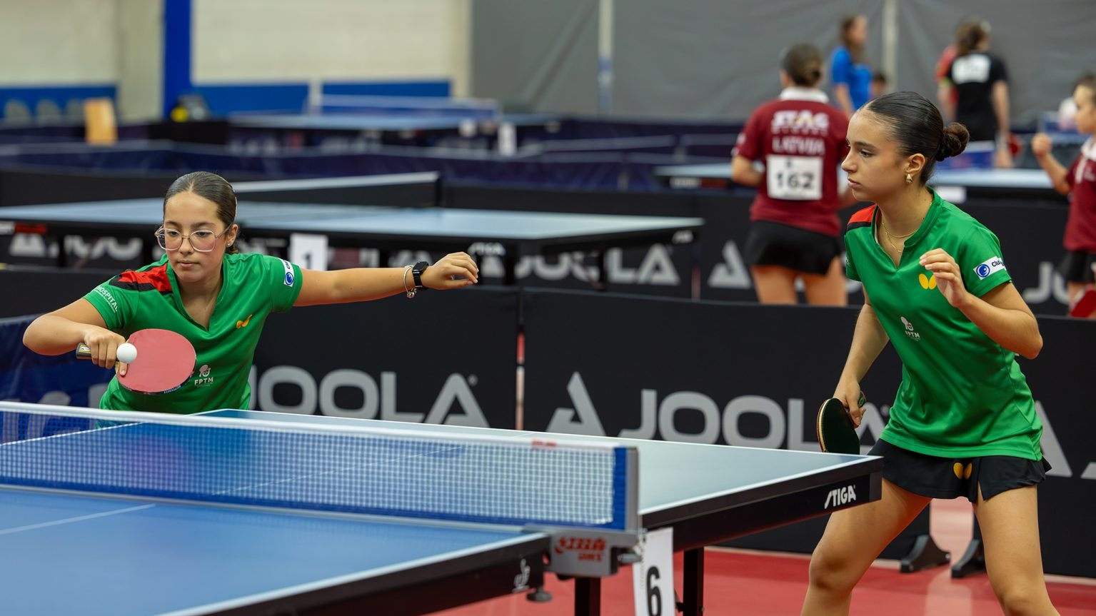 Matilde e Núria de prata na Letónia