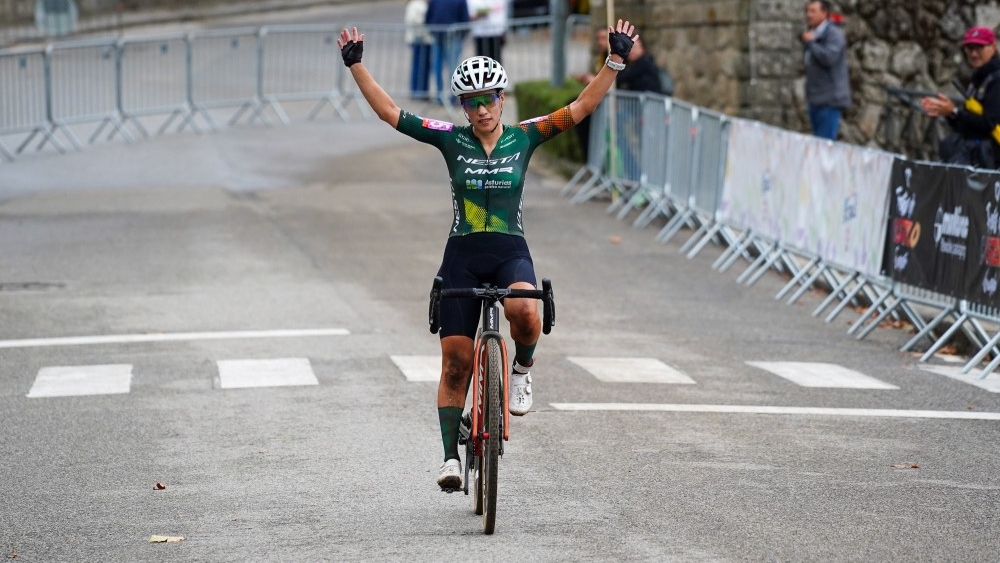 Lucia González com duplo triunfo na Taça de Ciclocrosse