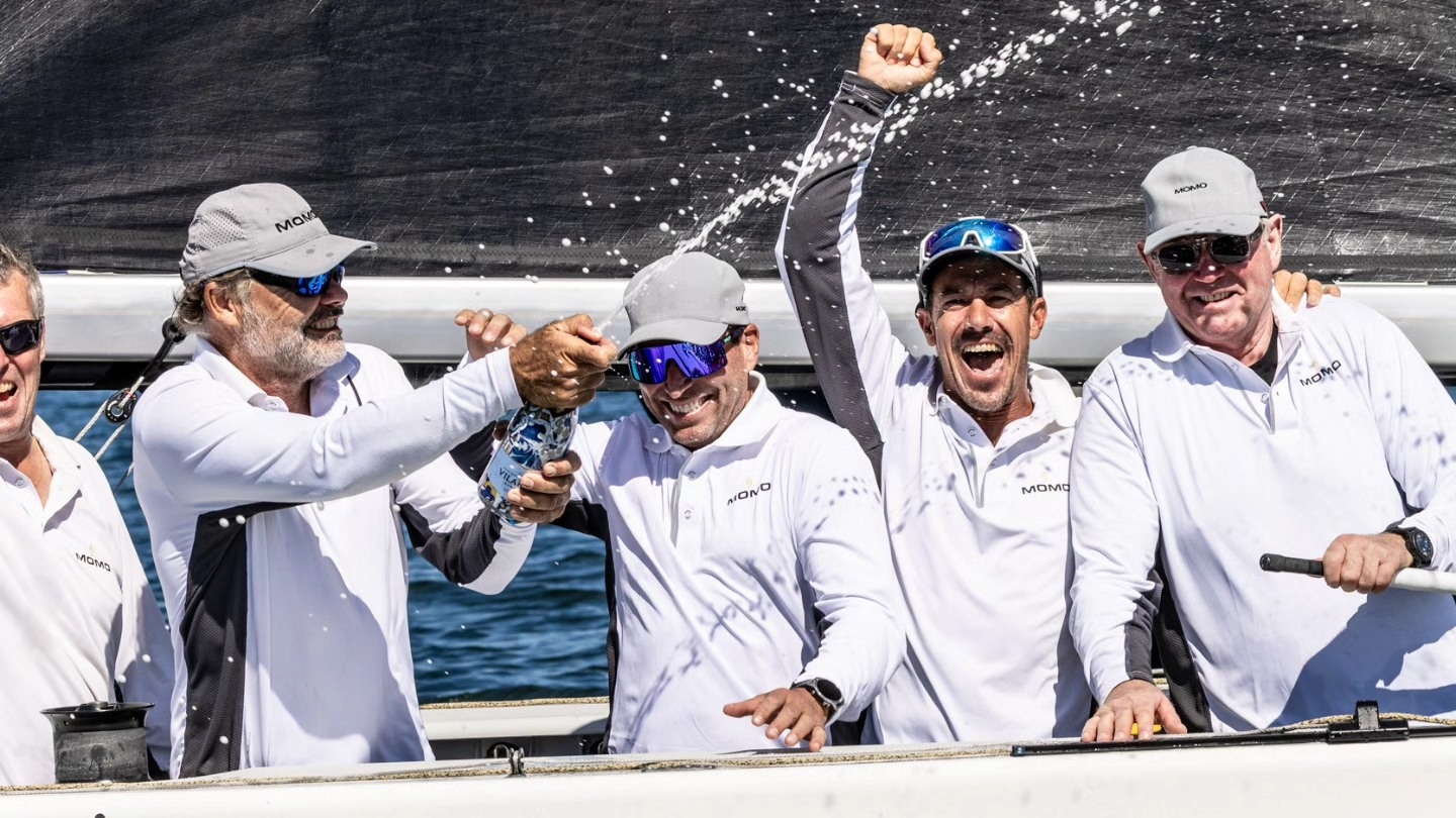 Álvaro Marinho campeão do Mundo da classe 6 metros