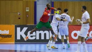 Seleção com vitória e derrota frente ao Egito