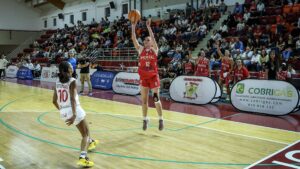 Imortal bate Benfica na jornada 5