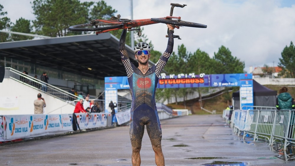 Bruno e Tânia com duplos triunfos no Ciclocrosse