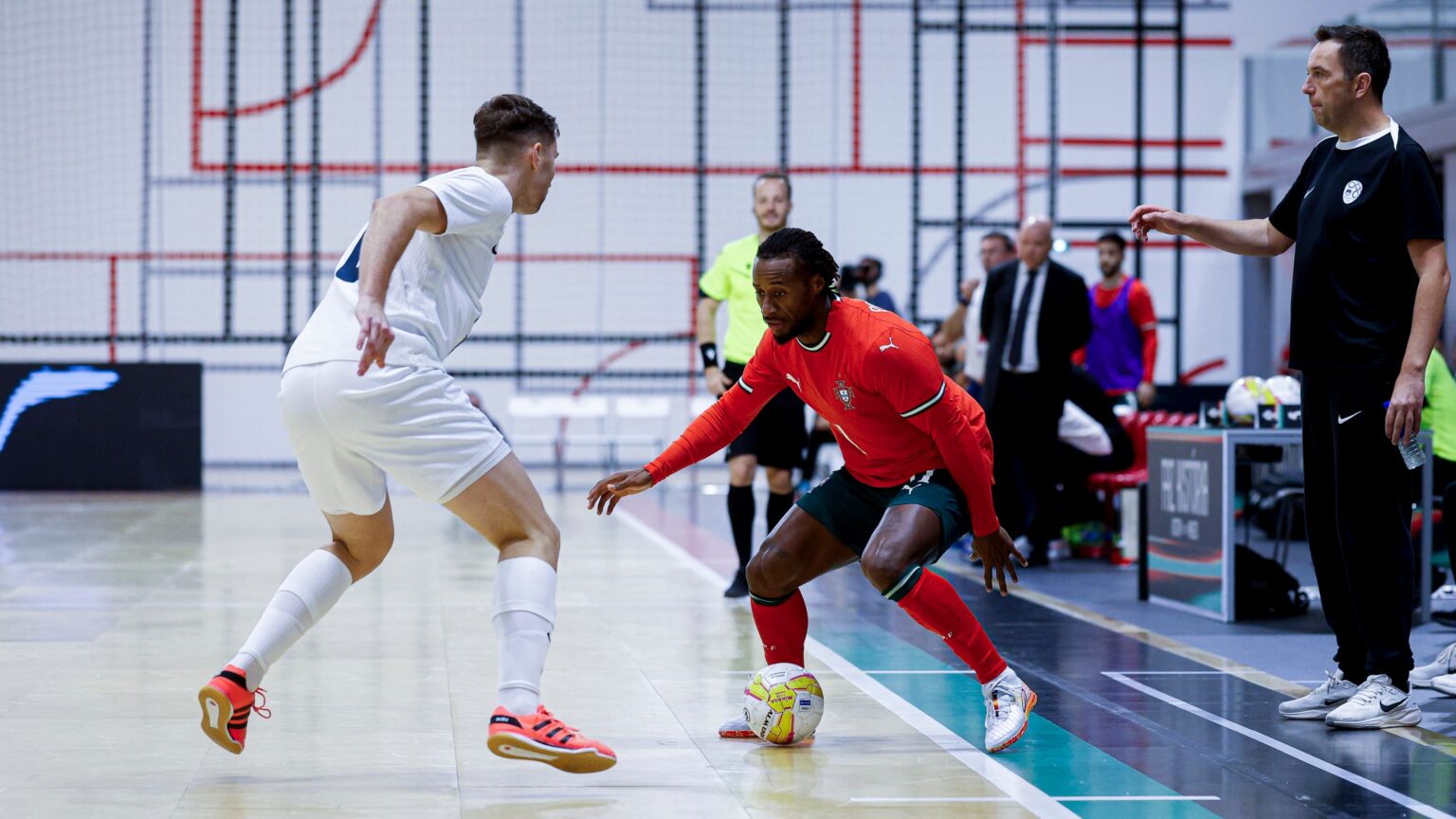 Seleção vence e perde com a Eslovénia em Braga