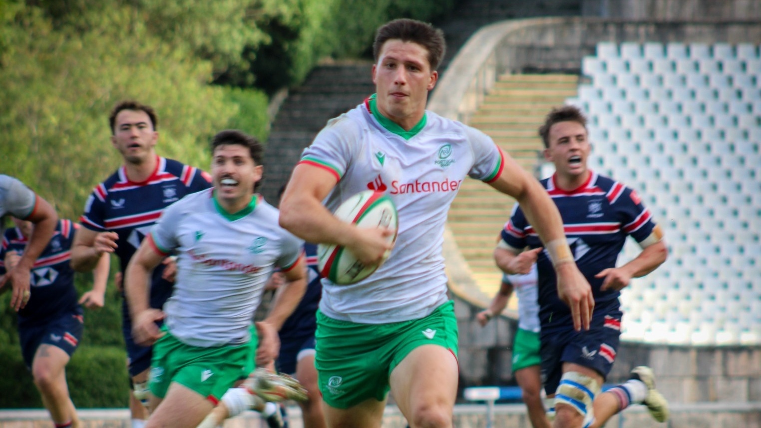 Seleção bate Hong Kong no Jamor