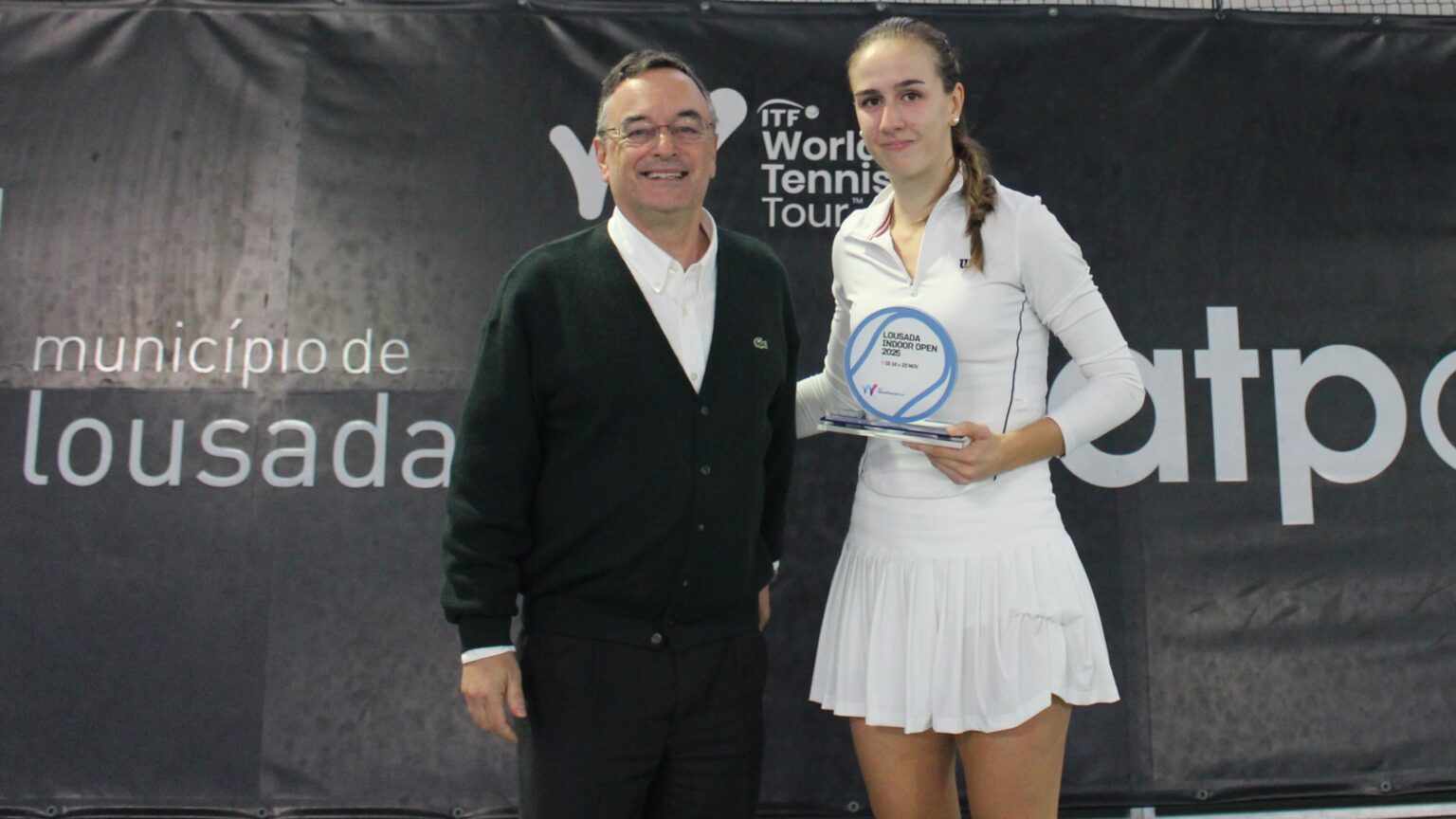 Linea Bajraliu vence Lousada Indoor Open 1