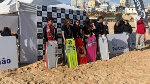 Luana e Vicente campeões de BodyBoard Esperanças
