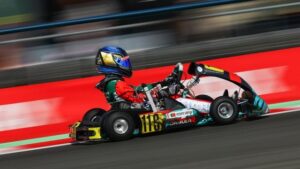 Vicente Capela no pódio no Mundial Rotax