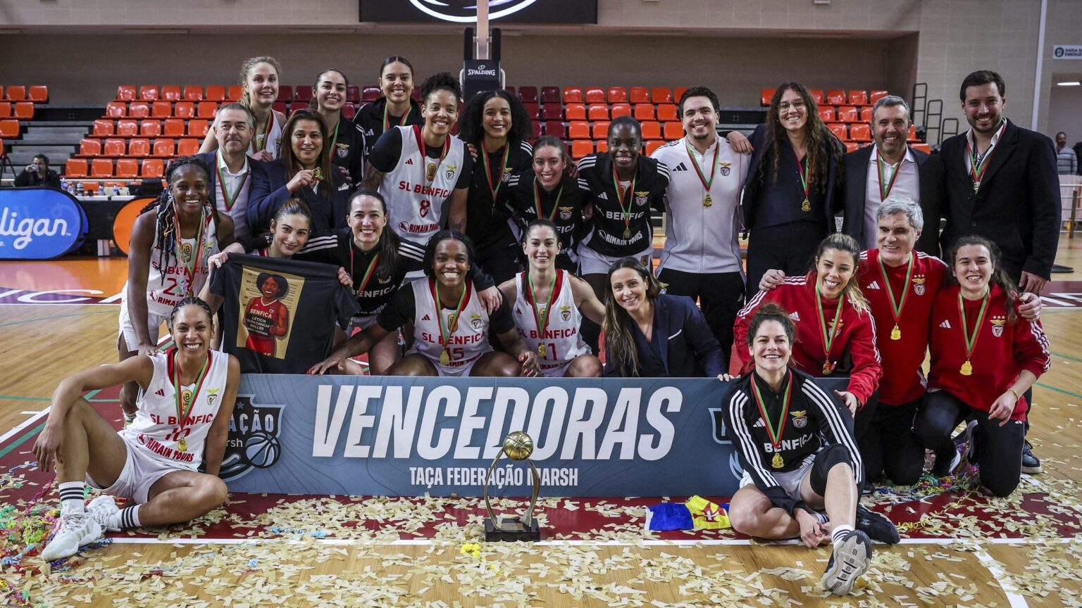 Benfica ganha Taça Federação feminina