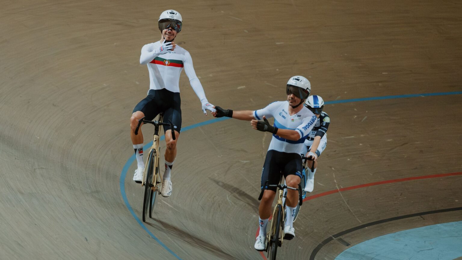 Iúri Leitão e Rui Oliveira brilham no Troféu Artur Lopes