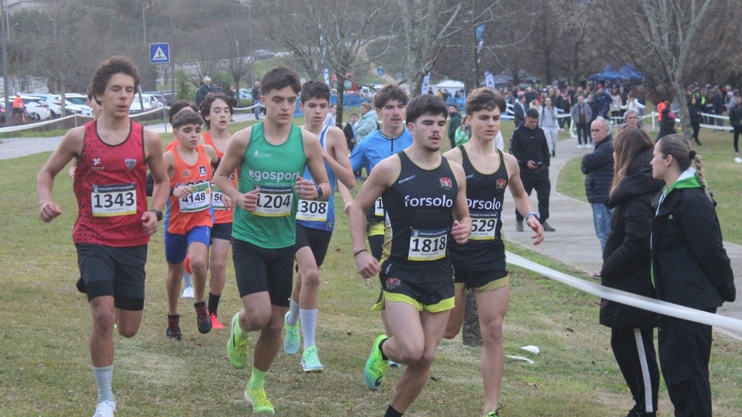 EARO e El Comandante brilham no Regional de Corta-Mato