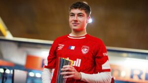 Santa Clara reconquista a Taça eLiga Portugal