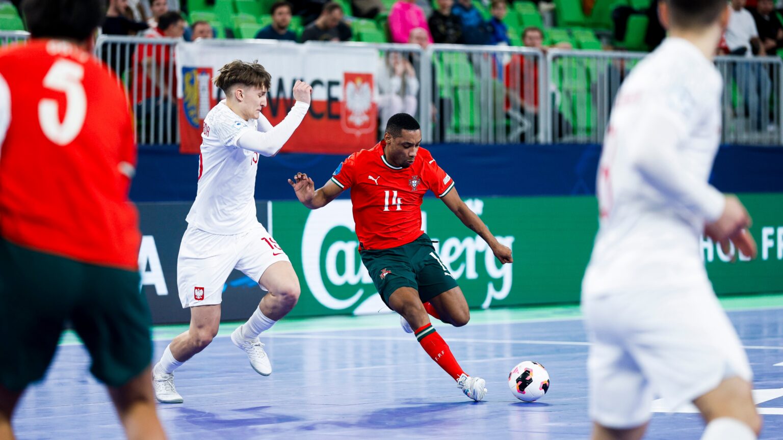 Portugal vence Polónia e segue-se a Bélgica