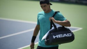 Henrique Rocha cai na 2.ª ronda do qualifying do Open da Austrália