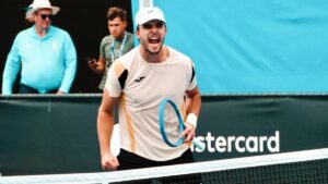 Faria e Borges avançam para a 2.ª ronda do Open da Austrália