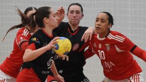 Benfica vence e termina 1.ª fase na liderança