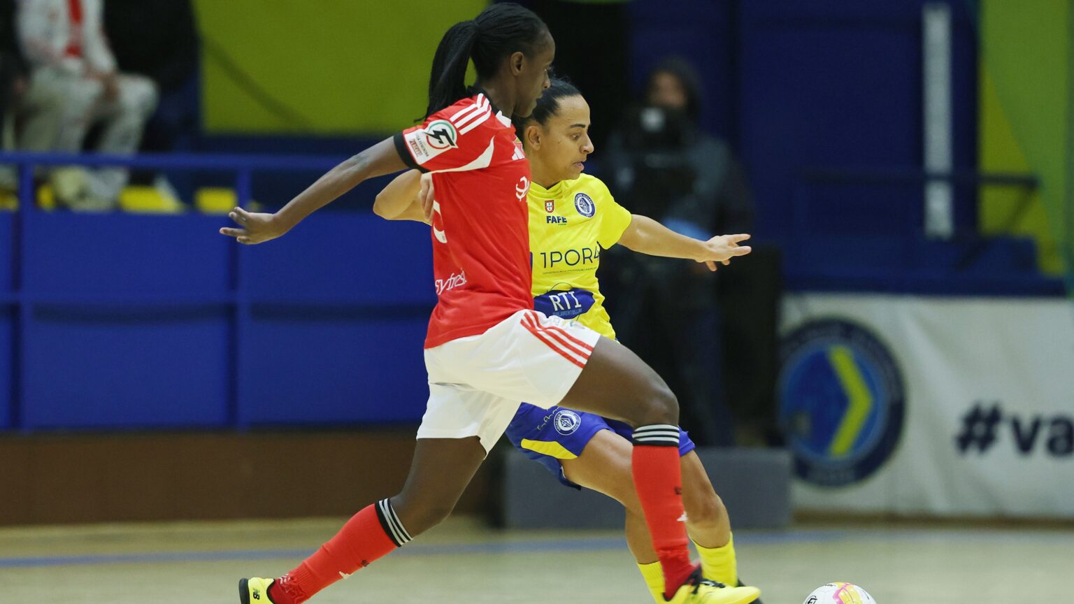 Nun'Álvares e Benfica empatam a uma bola