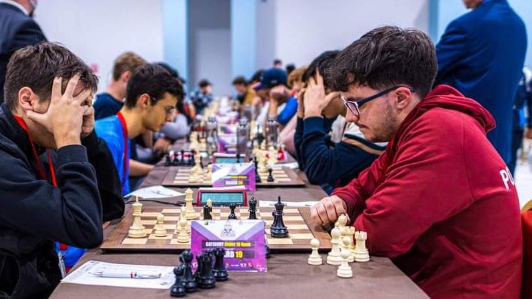 Pedro Gil Silva conquista segunda norma de Mestre Internacional