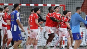 Clássico deu empate e leões só com triunfos