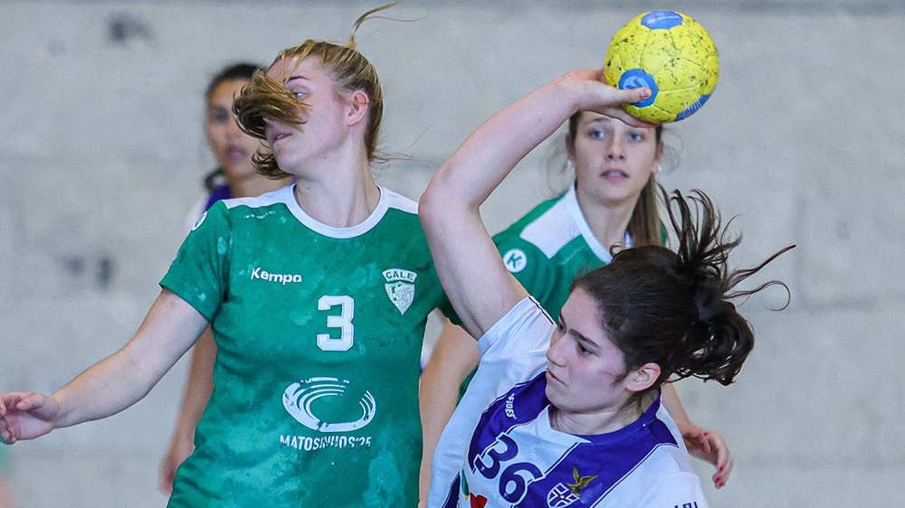 Leça triunfa na batalha pela permanência