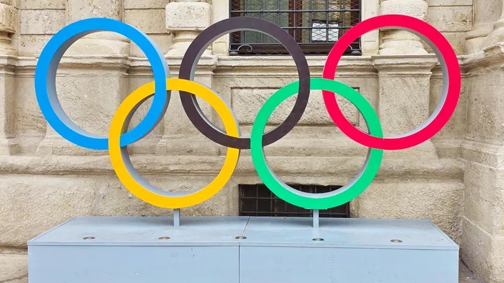 COI anuncia que apenas "mulheres biológicas" podem competir em provas femininas