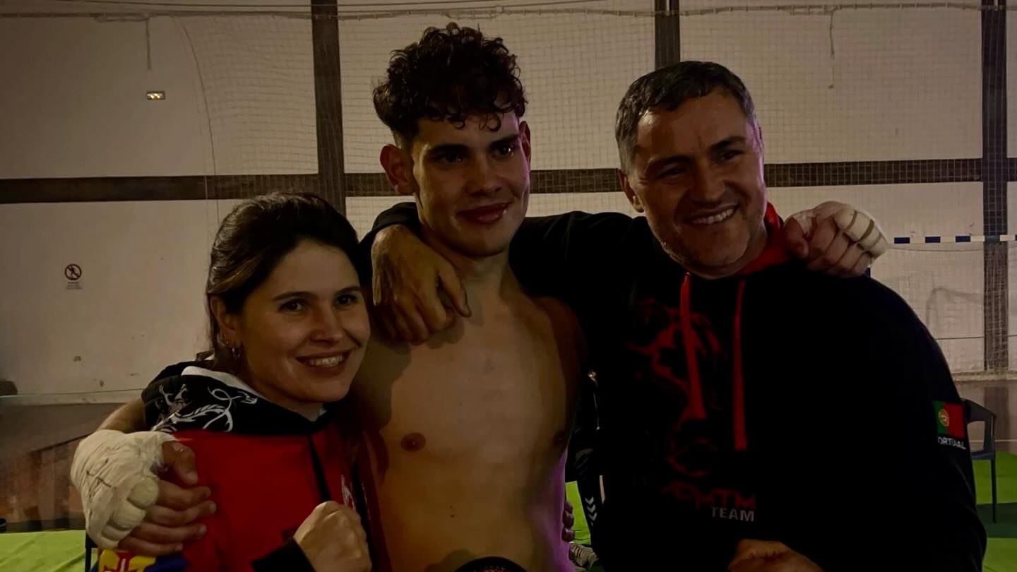 Afonso Teixeira campeão do mundo ISKA em K1