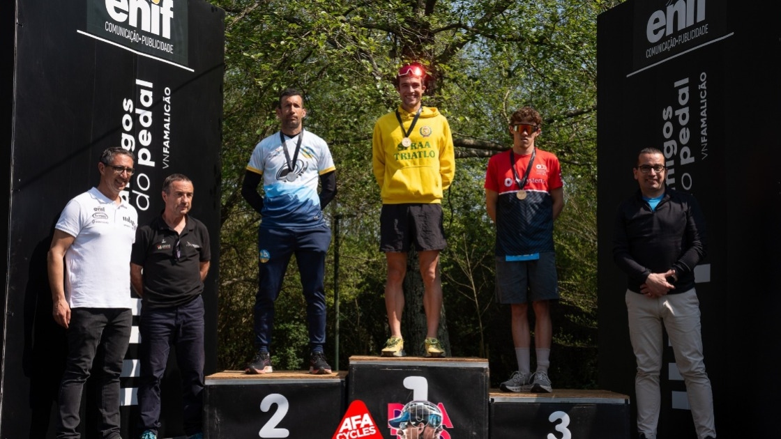 François Vie e Sara Neto campeões de Duatlo Cross