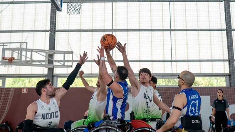 GDD Alcoitão e APD Braga na frente das 'meias'