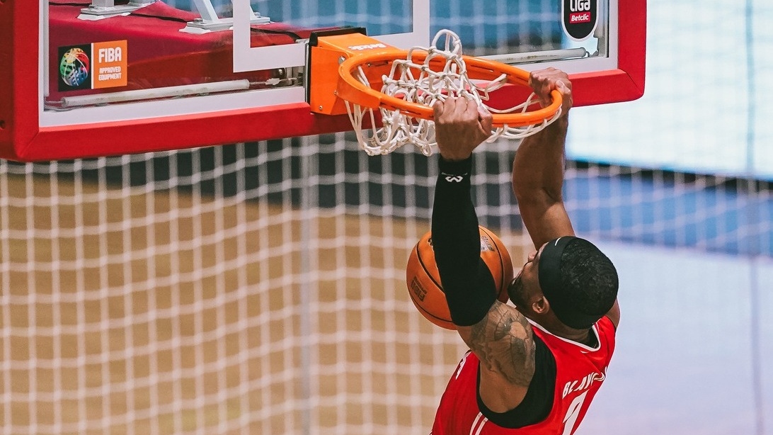 Guerreiros levam a melhor no dérbi minhoto